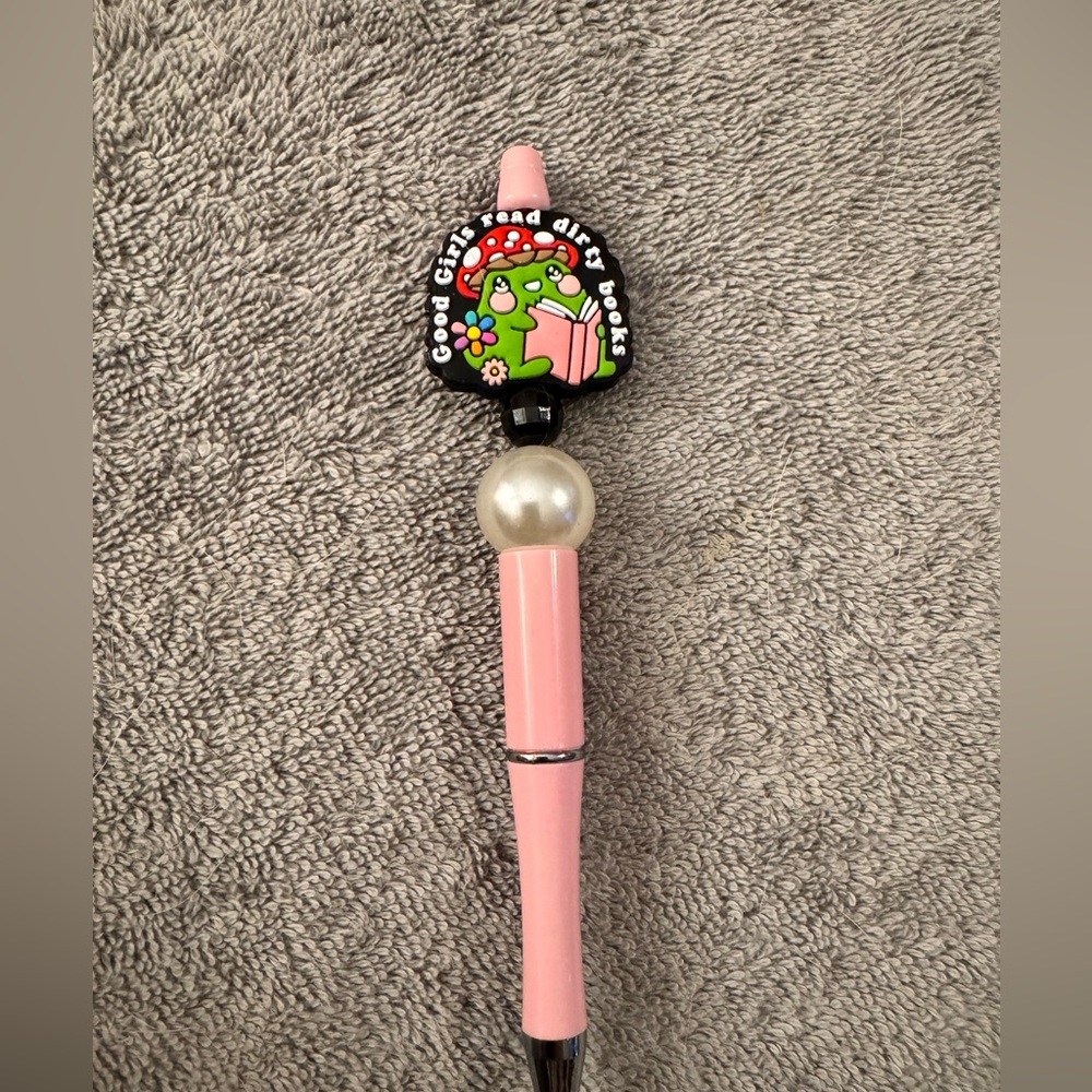 Handmade Pen Various Characters and colors all new